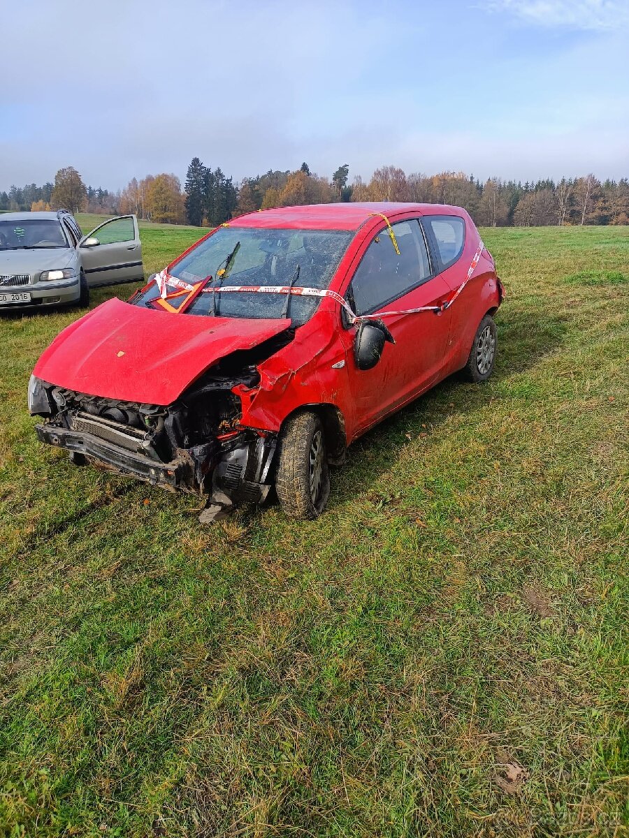 Hyundai i20 1.2 57kw typ: g4la