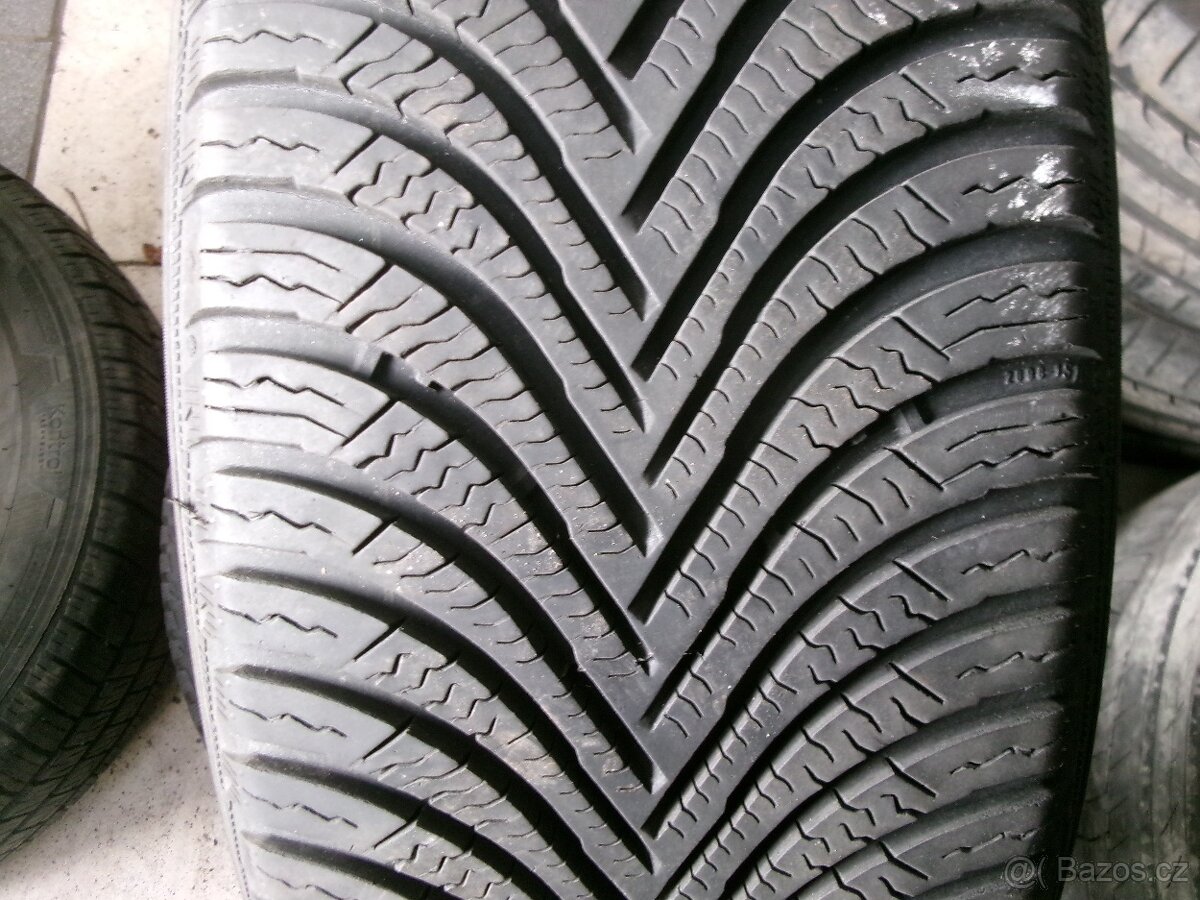 205/60 R16 MICHELIN (6mm) č.15259