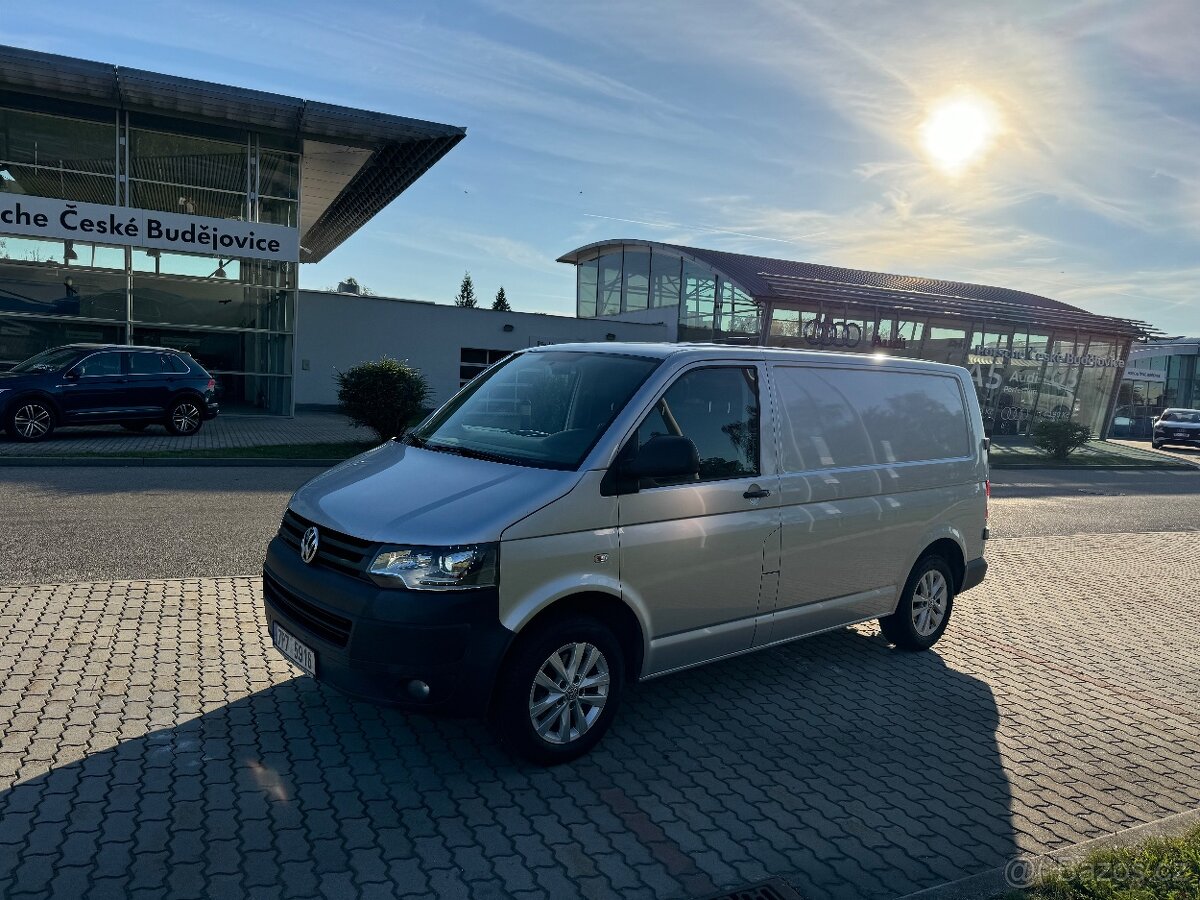 Transporter 2.0tdi 103kw DSG 3míst 2014 ,tazne,orig KM ,STAV