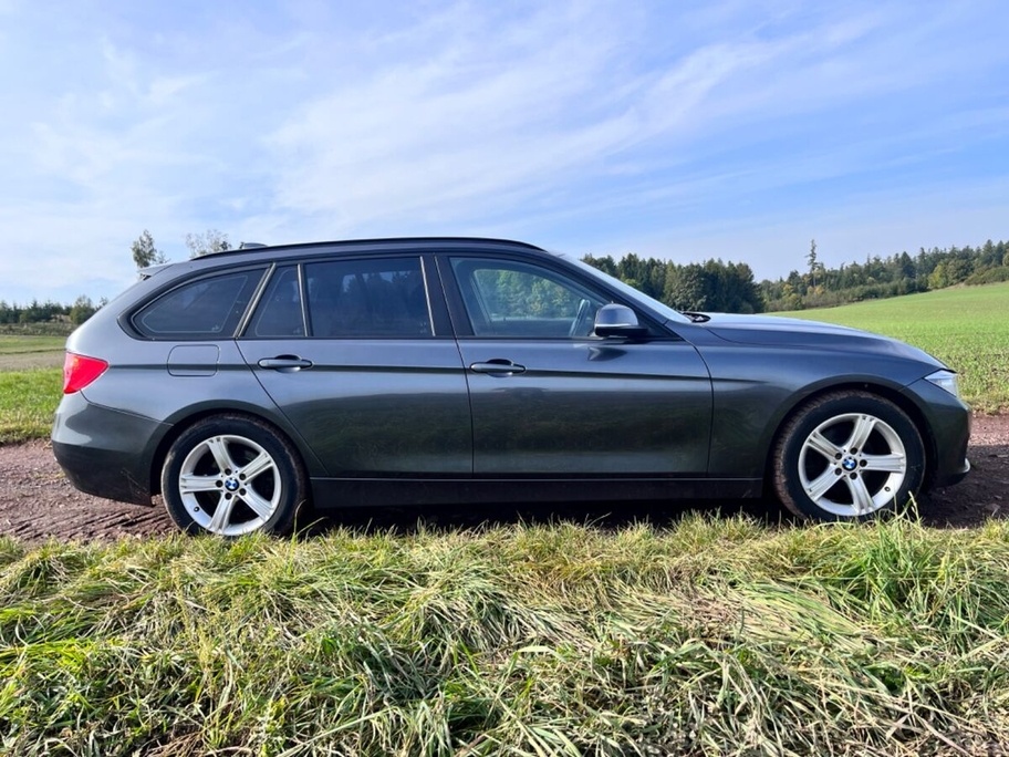 BMW F31 2.0D Touring xenony - brzdy a baterie - historie