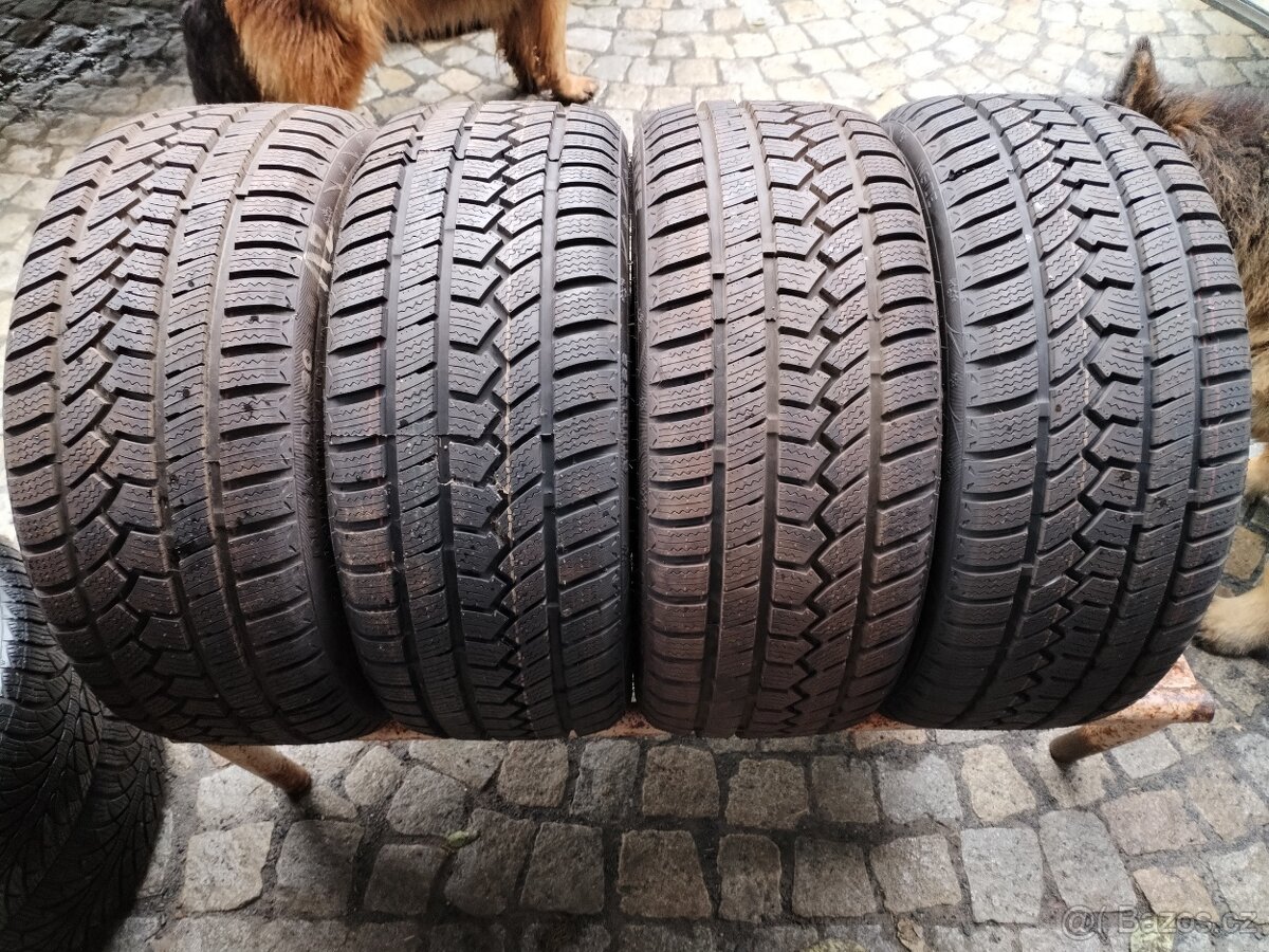 225/40/18 zimni pneu 225/40 R18