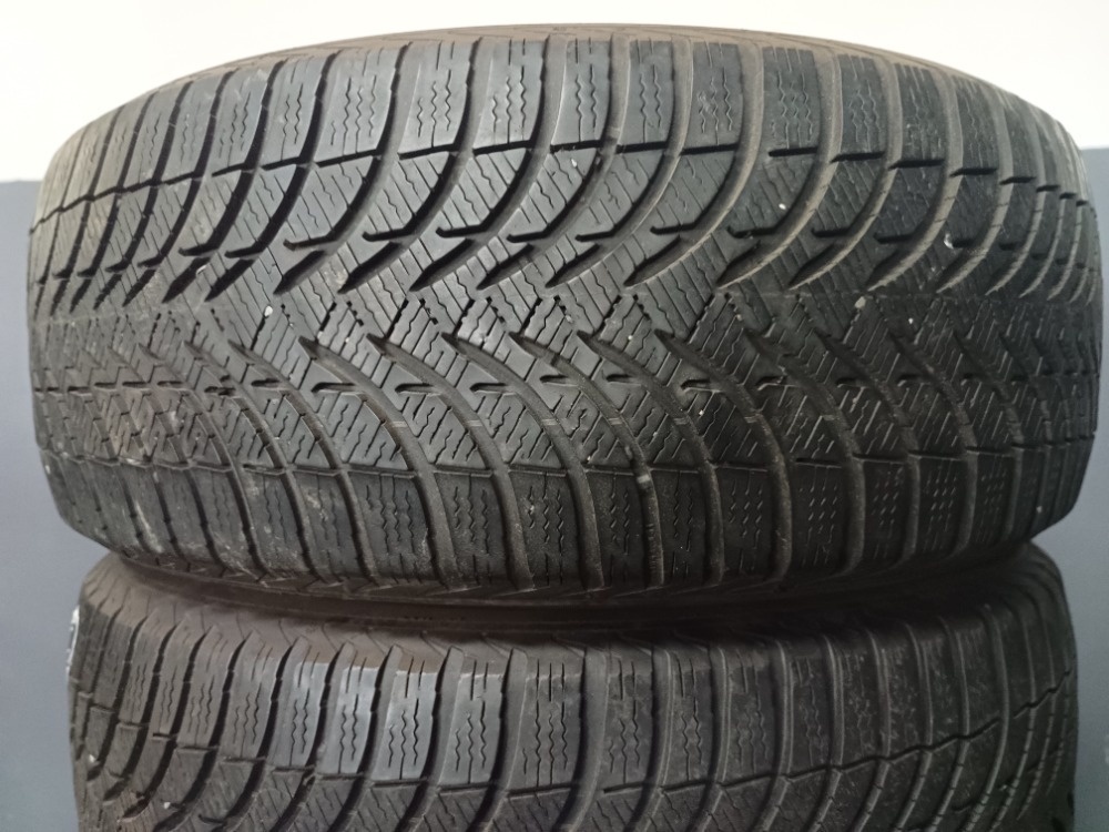 225/55 R17 MICHELIN (0714)