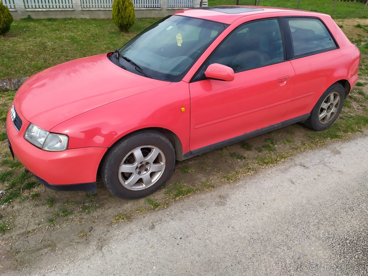 Audi A3 1.6i 3.dverove dily interiéru