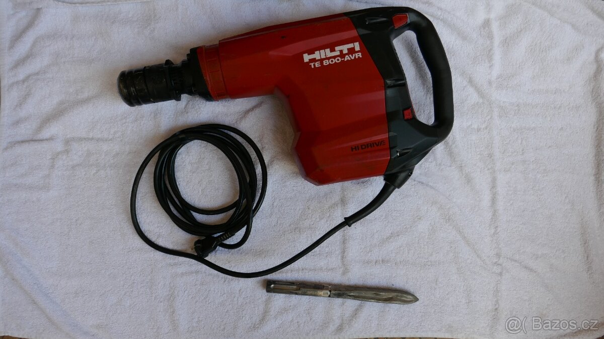 BOURACÍ KLADIVO HILTI TE 800-AVR//OŠKRT