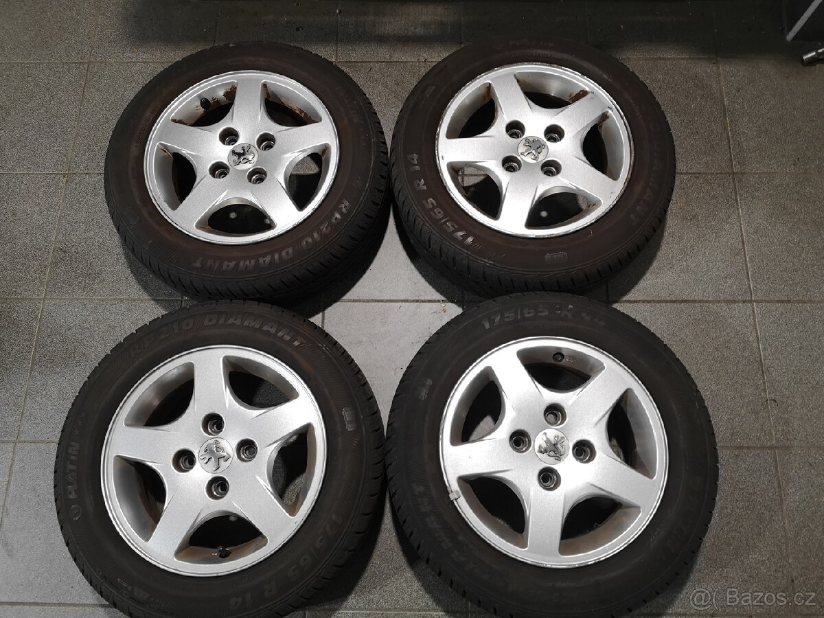 Peugeot 206 SW alu 14 + letní 175/65/14.