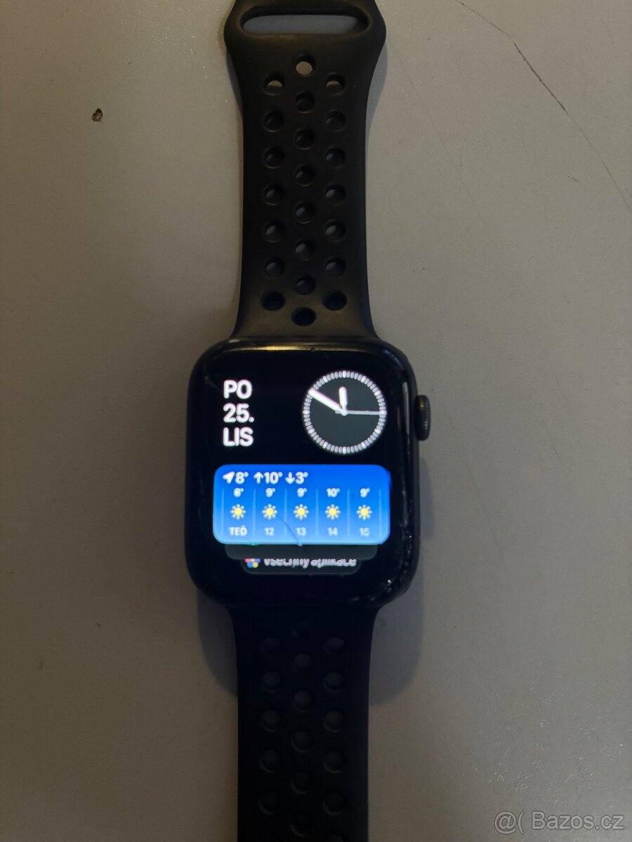 Apple Watch 5 NIKE 44mm - 99% baterie