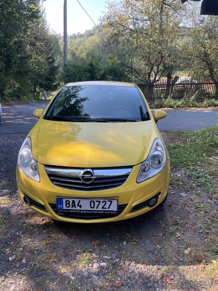 Opel Corsa 1,2 16V, automat, 62tis km