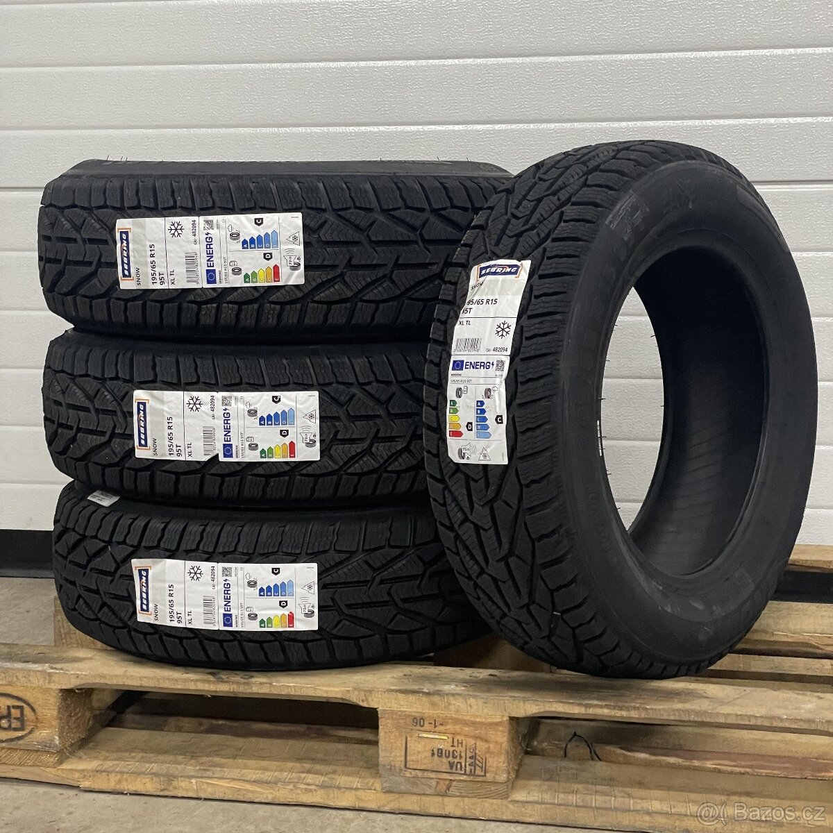 NOVÉ Zimní pneu 195/65 R15 95T Sebring