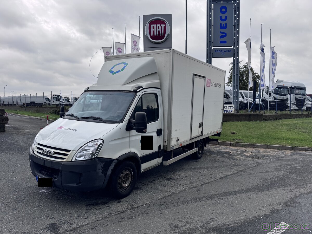 IVECO 35S18 3.0 130 KW HYDRAULICKÉ ČELO 8 PALET