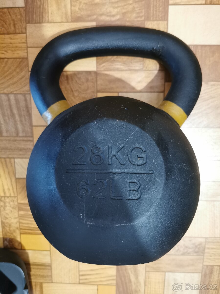 Posilovací pomůcky - Nakládací činky, kettlebell 28kg