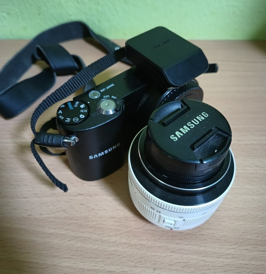 Samsung NX1000