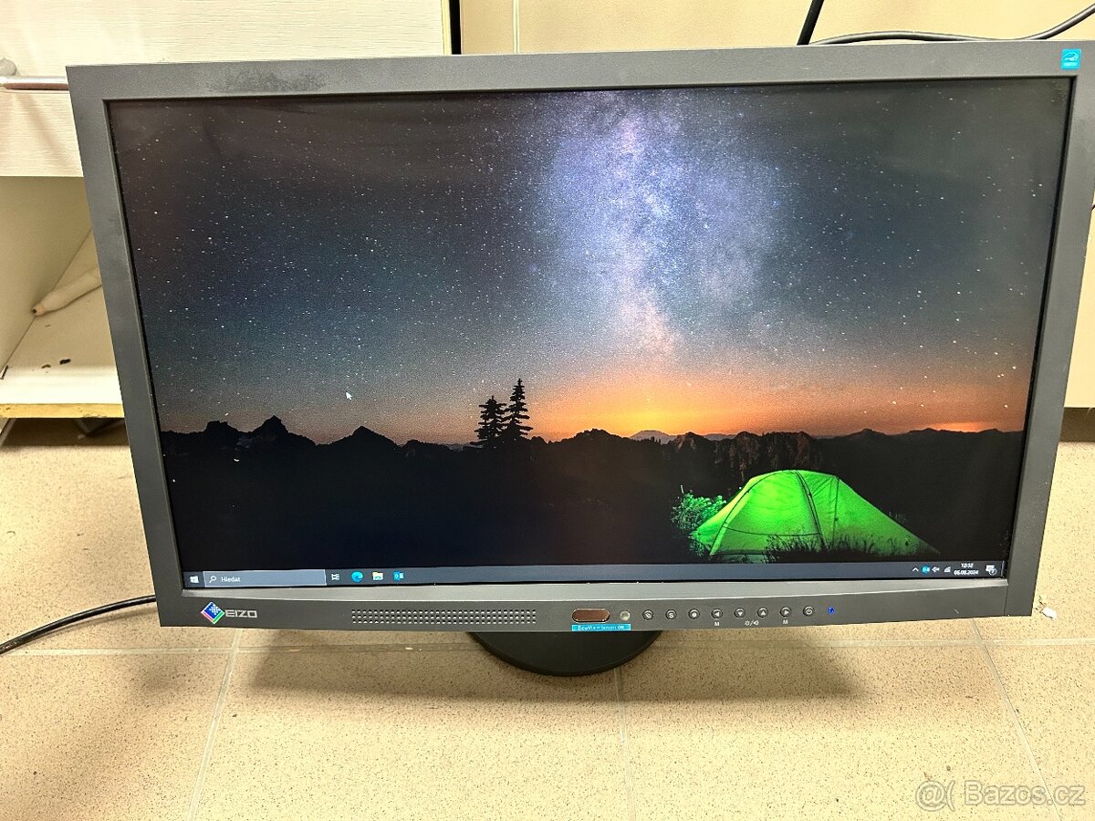 LCD FullHD monitory