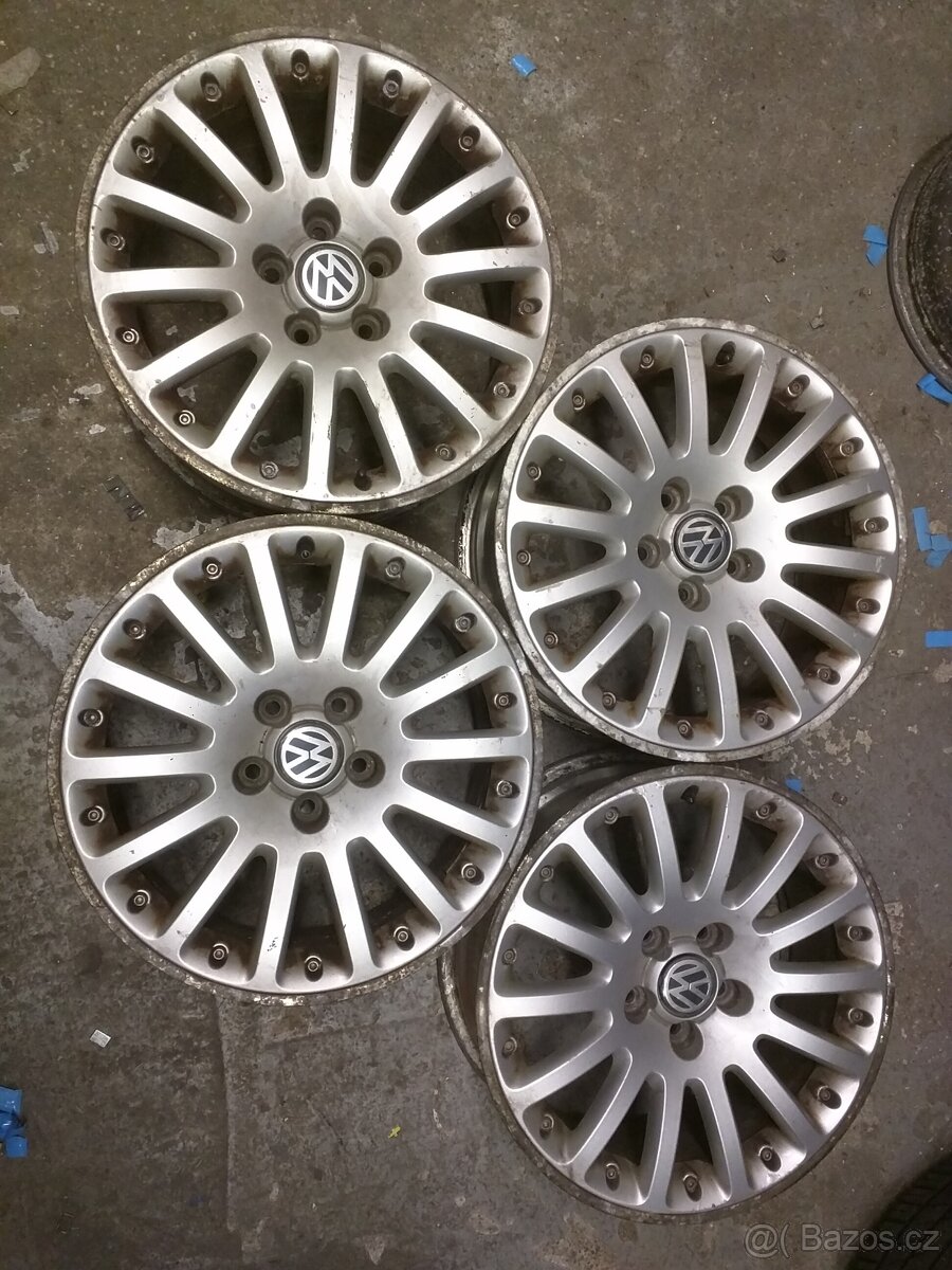 Prodam dvoudilna r17 bbs passat w8 5x112