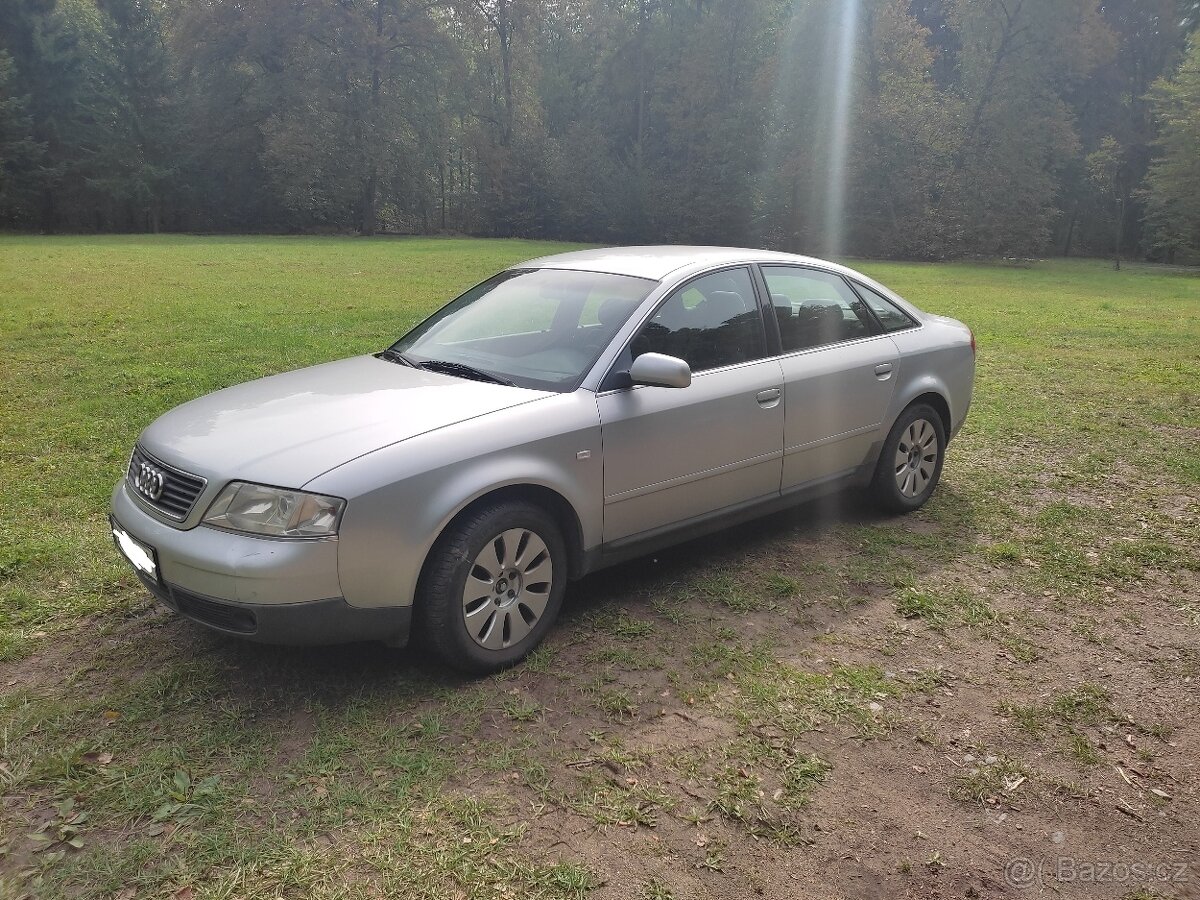 Audi A6 2,5 TDI 110kw manuální převodovka  290 000 najeto