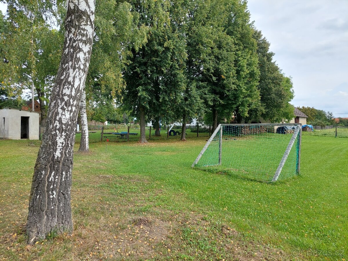 Krásný pozemek cca od 700 m2 Orlík-Laziště, dostupnost D4