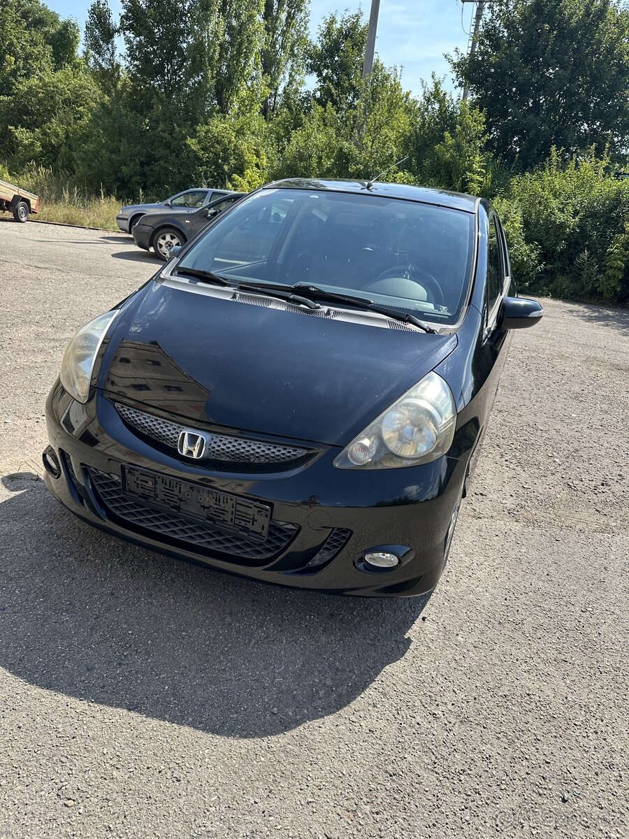 Honda Jazz 1.3i+lpg-automat-klima