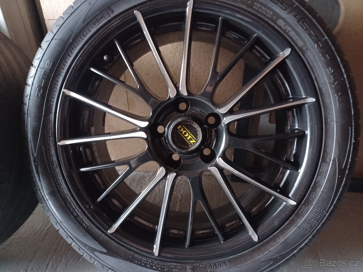 5x110 R17 7j et 35 Dotz Rapier Black