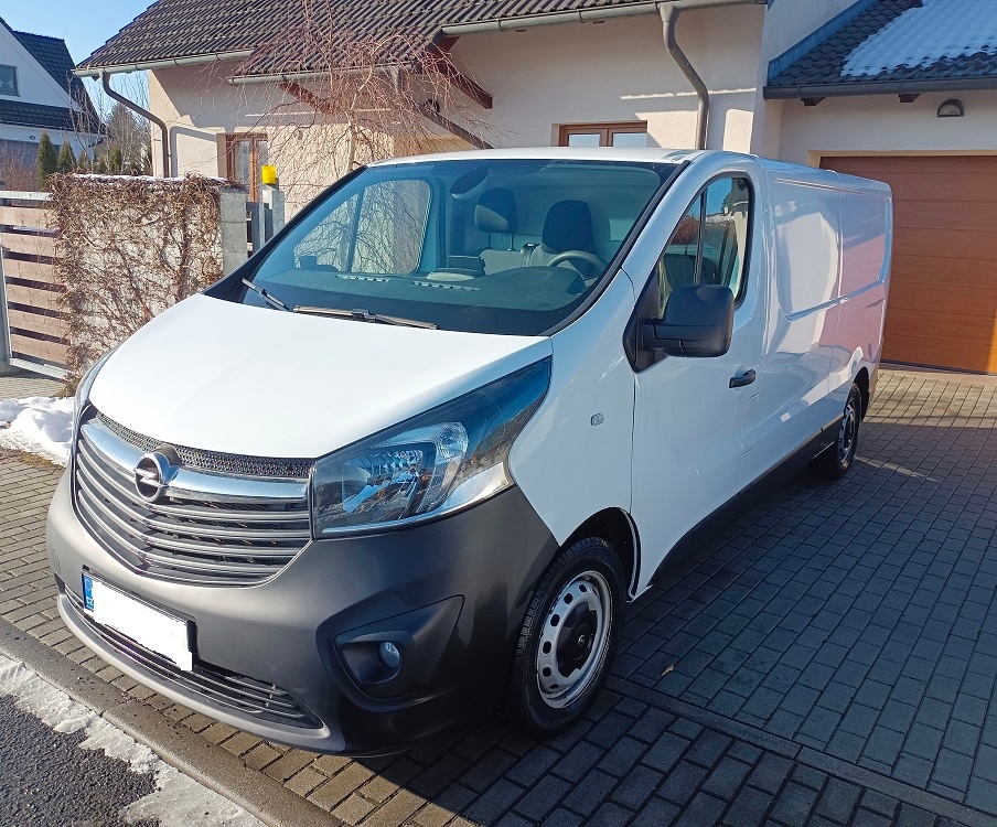 Opel Vivaro 1,6CDTI,89kW, long, tažné,3-místa