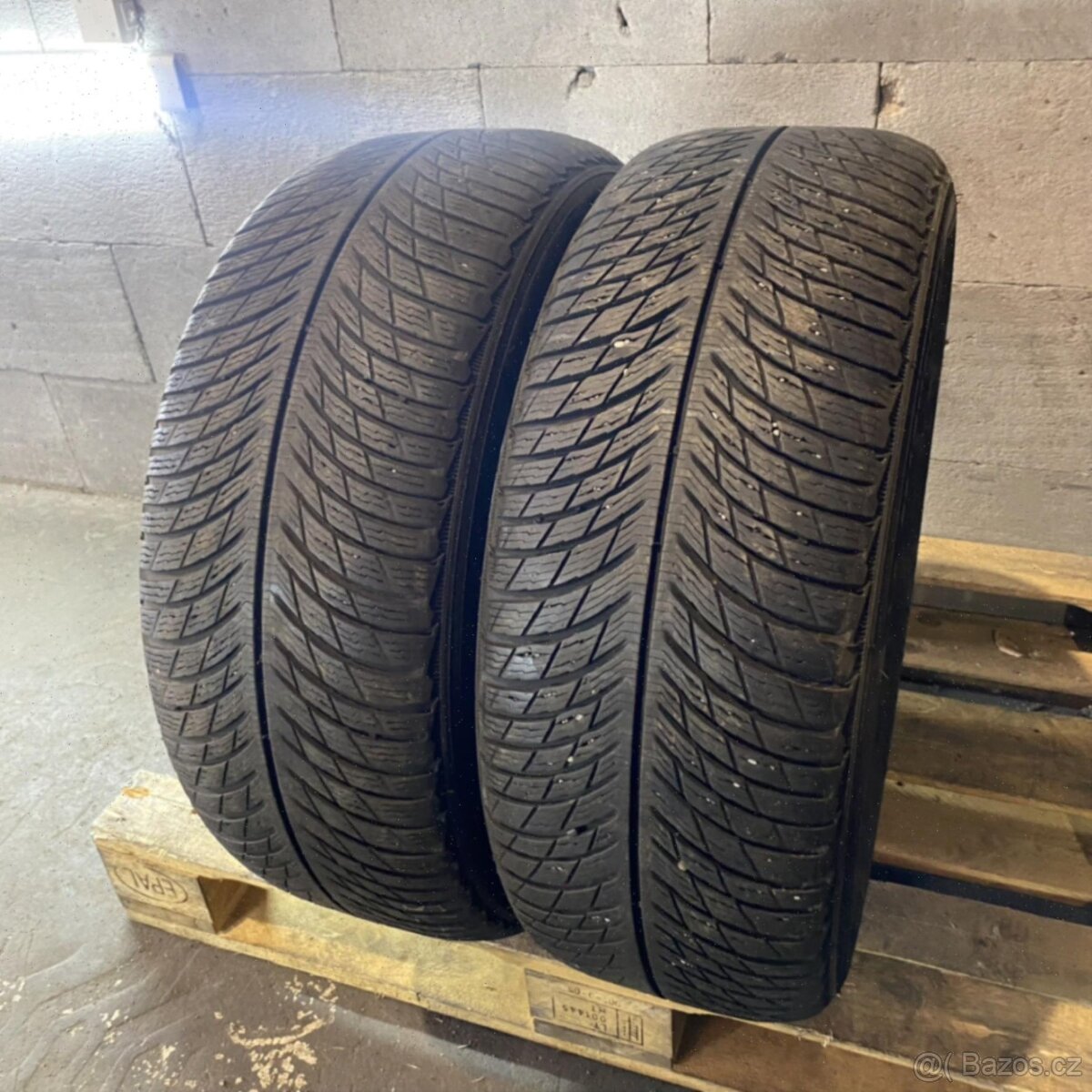 Zimní pneu 235/50 R18 101V Michelin 7mm