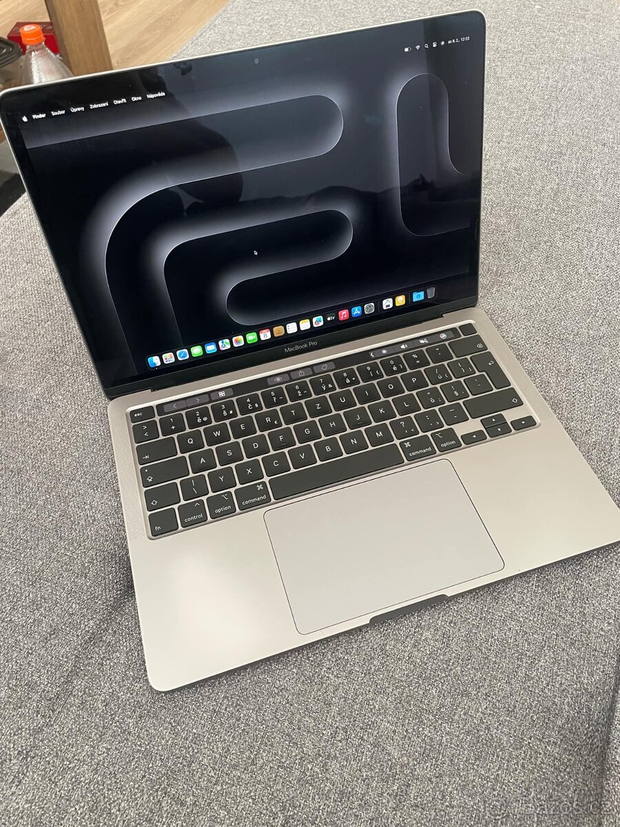 Prodám Apple Macbook Pro 2020 13  touchbar 16/512Gb