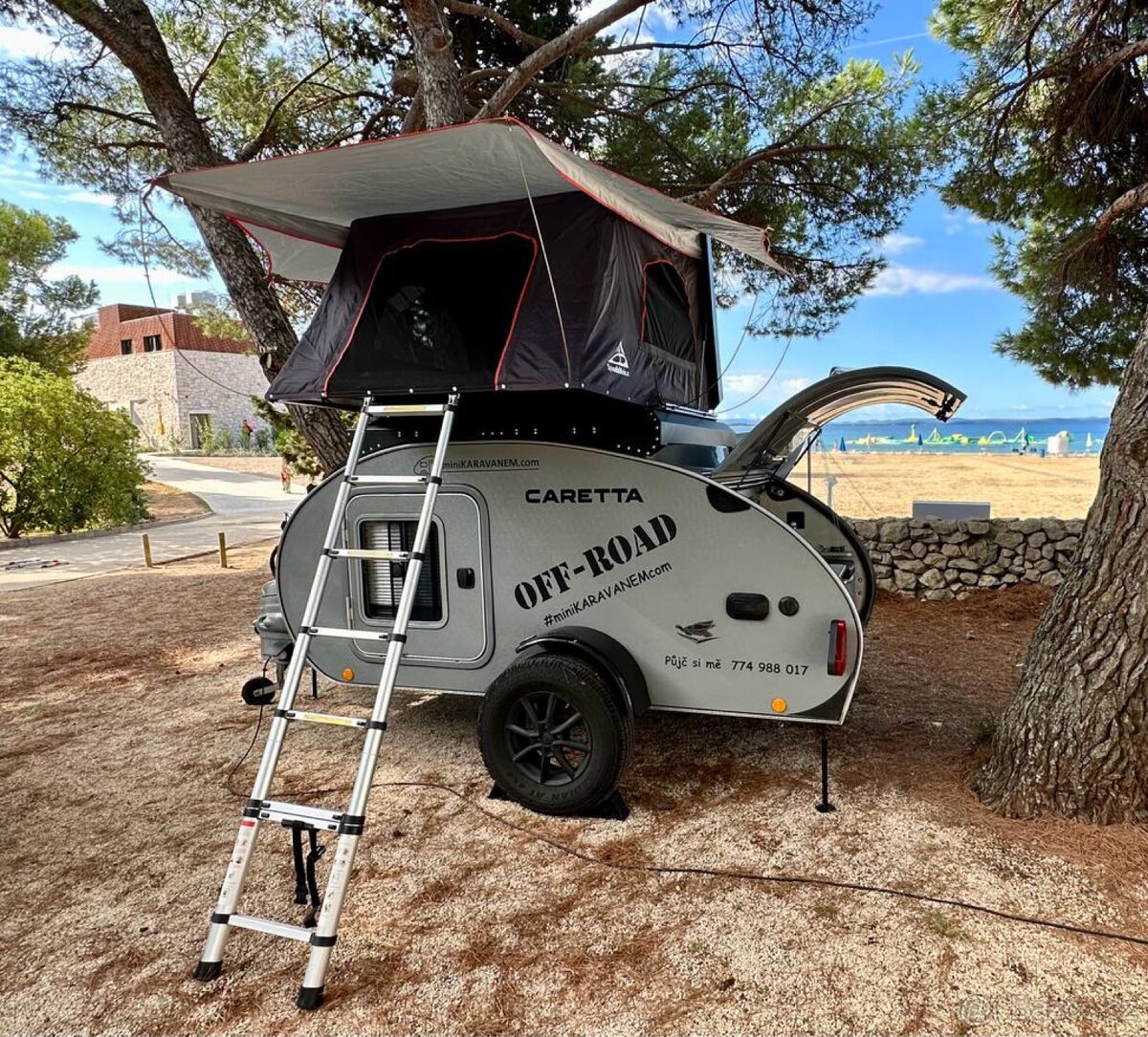 Minikaravan Caretta Off-road půjčovna České Budějovice