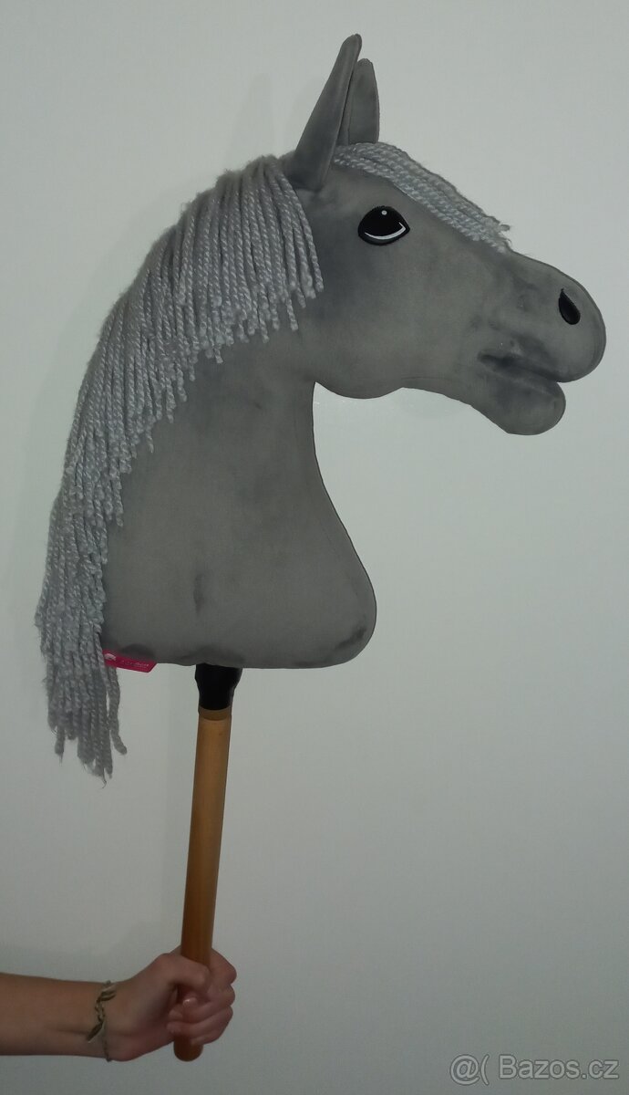 Hobby Horse Grace s černou ohlávkou vel. M