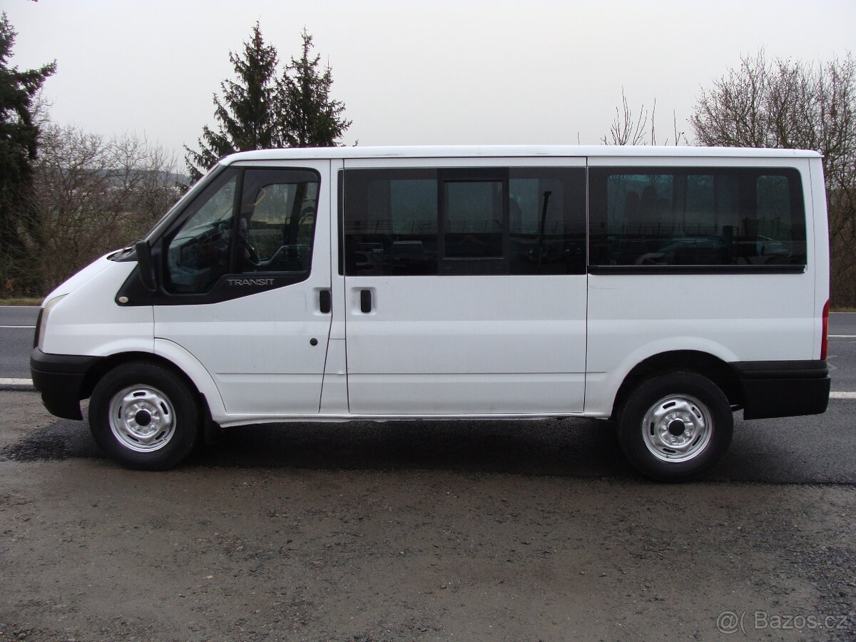 Ford Transit, 2.2 TDCi, 9 míst, serviska