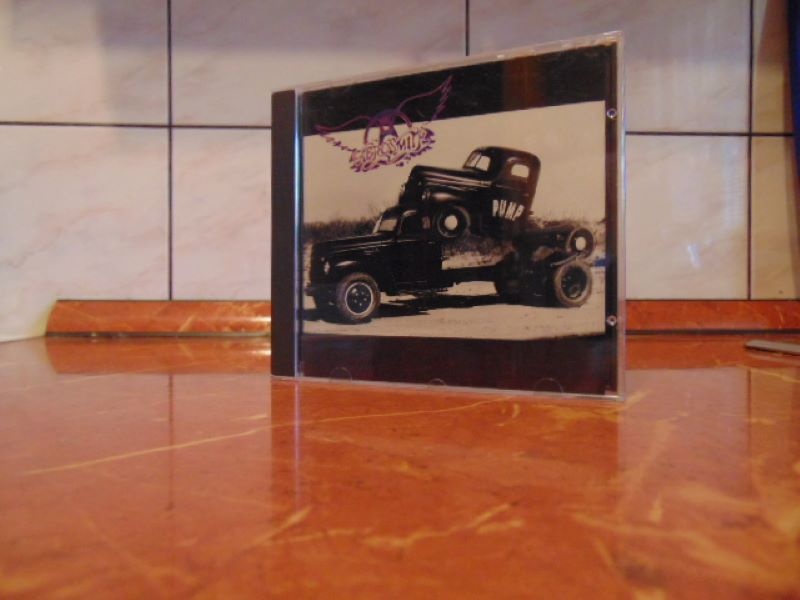 prodám CD Aerosmith - Pump 1989 , v pořádku , na