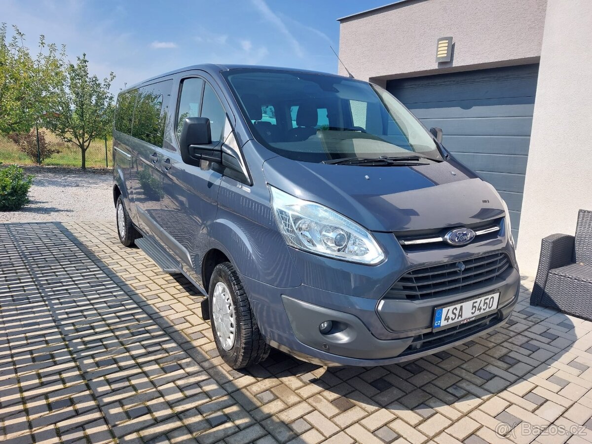 Ford Tourneo custom 2.2 tdci 92kw LONG verze