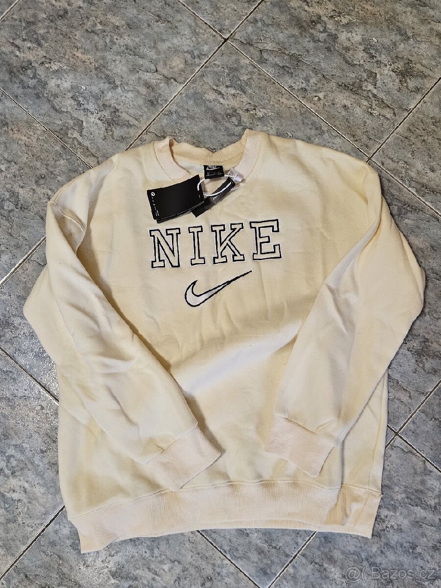 Nike vintage svetr