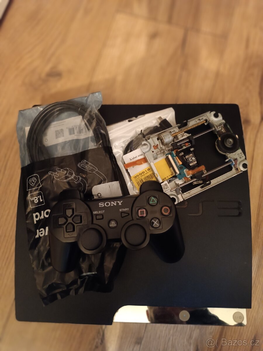 PS3 Slim po výměně laseru... Čti popisek...