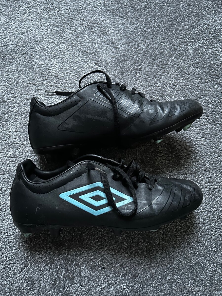 Kopačky Umbro vel.41