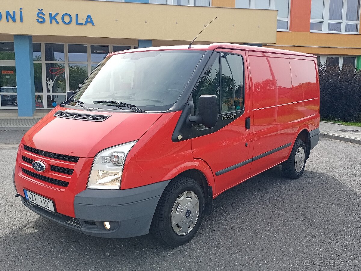 FORD TRANSIT 2,2 TDCI  najeto pouhých 107.000 km