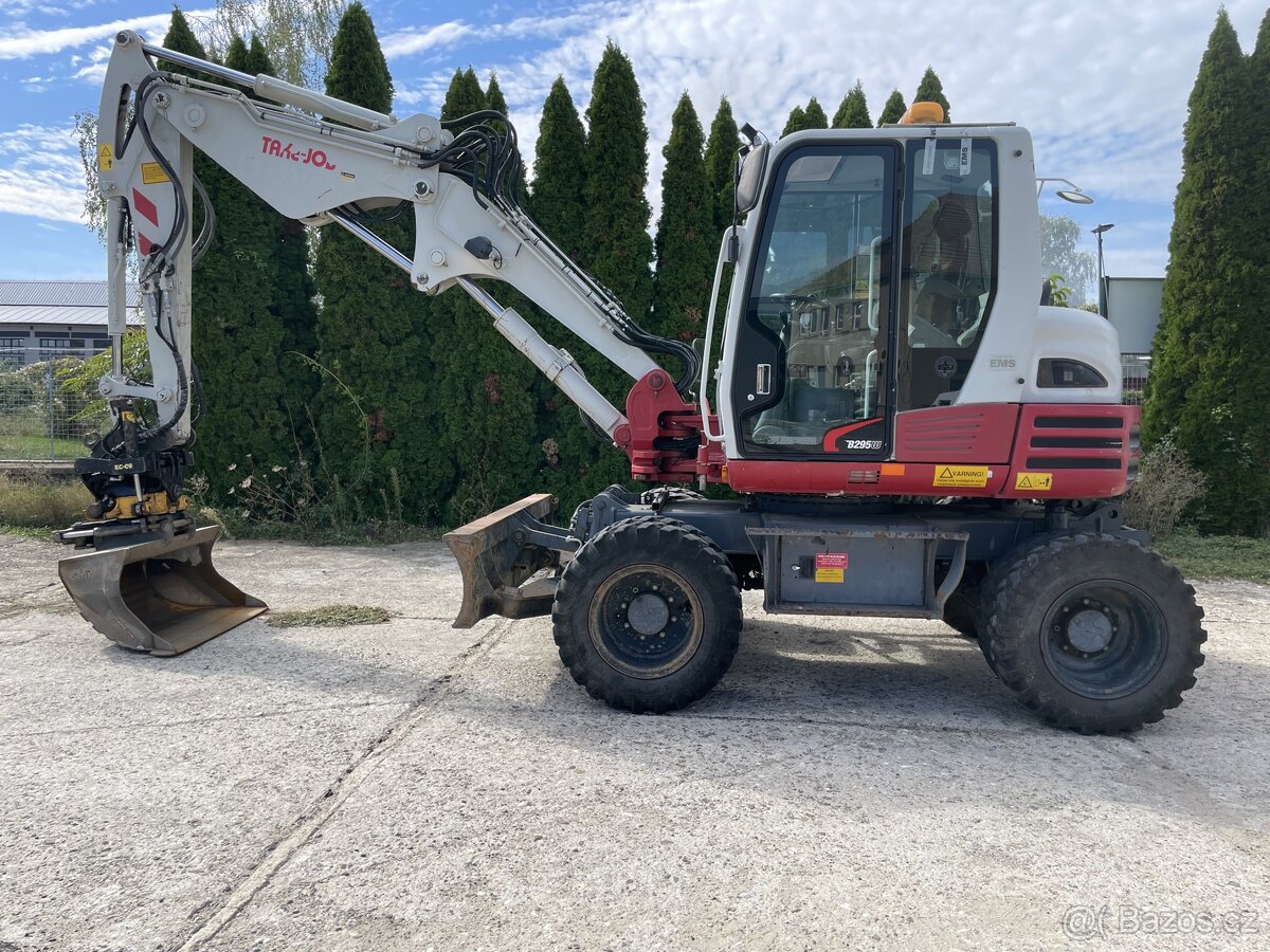 Kolový bagr Takeuchi TB295W - 2013 – ENGCON – 3x lžíce