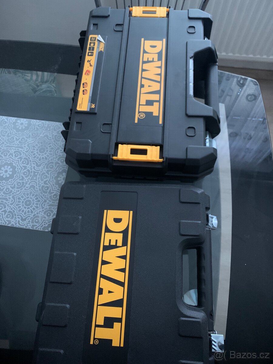 Dewalt