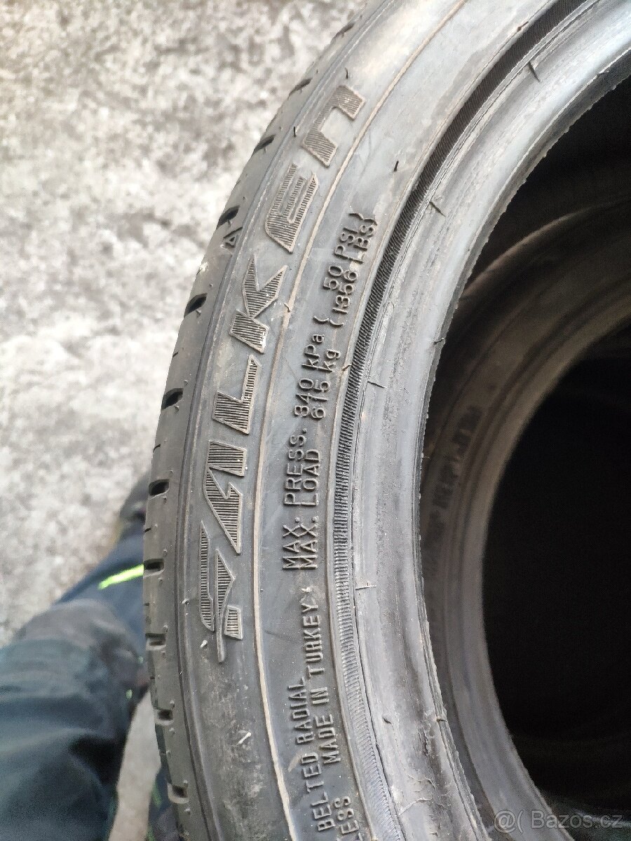 Pneu 215/45 r17 Falken letní