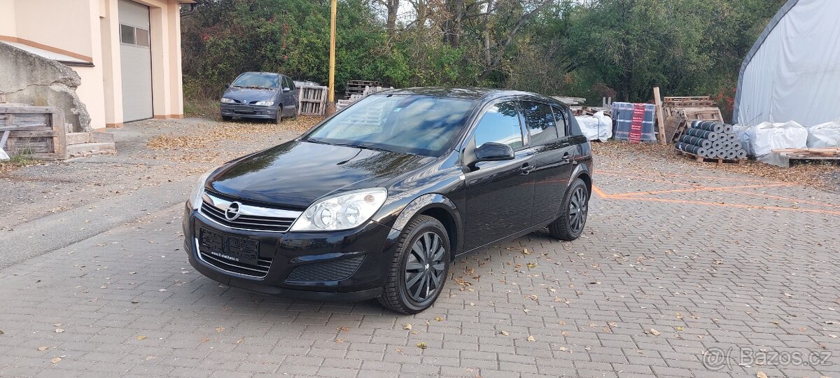 Opel Astra benzin 2009