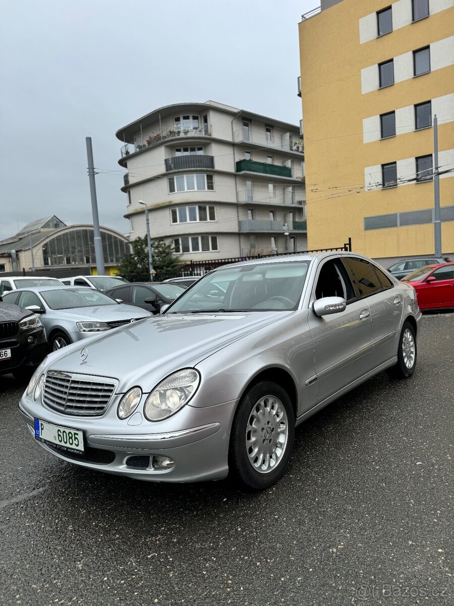 Mercedes-Benz Třídy E,  220 CDI Ojeté, 7/2005