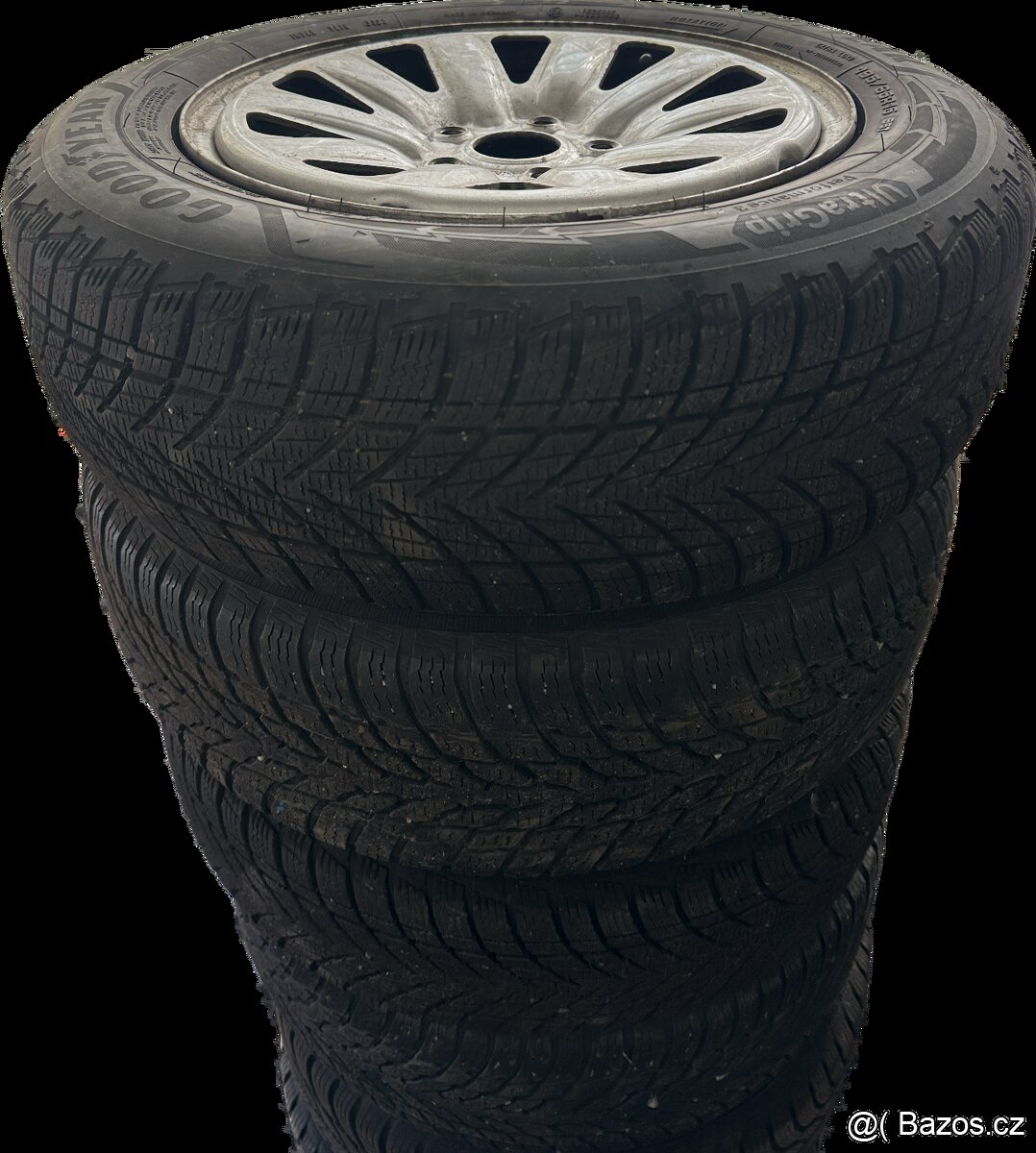 195/65 15 95T Goodyear dot: 31/23 6mm