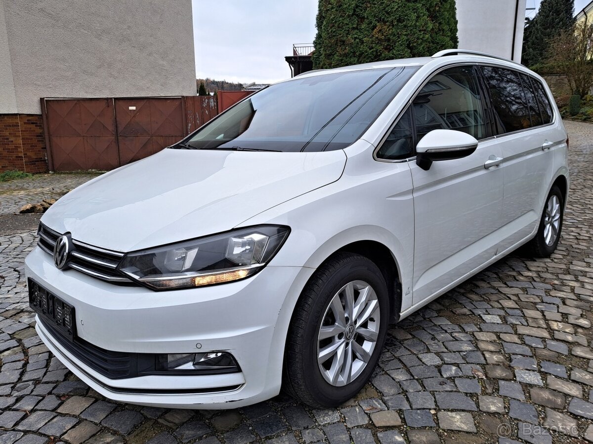 VW TOURAN HIGHLINE 2.0 TDI 2016 ALU, NAVI, 1.MAJ, DPH