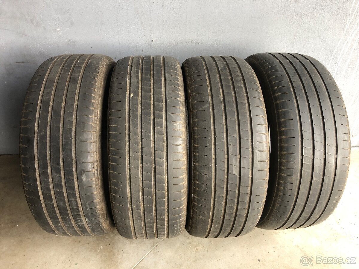 Pneu 225/45 R19