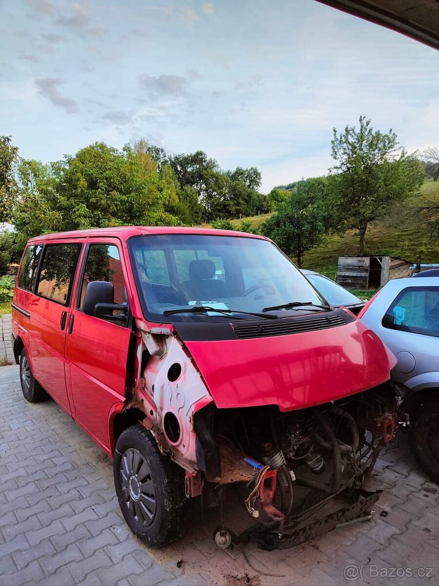 Volkswagen Transporter t4 přední kapota