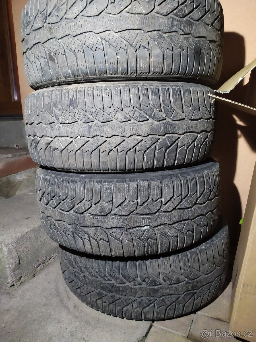 Pneu 225/45 R17