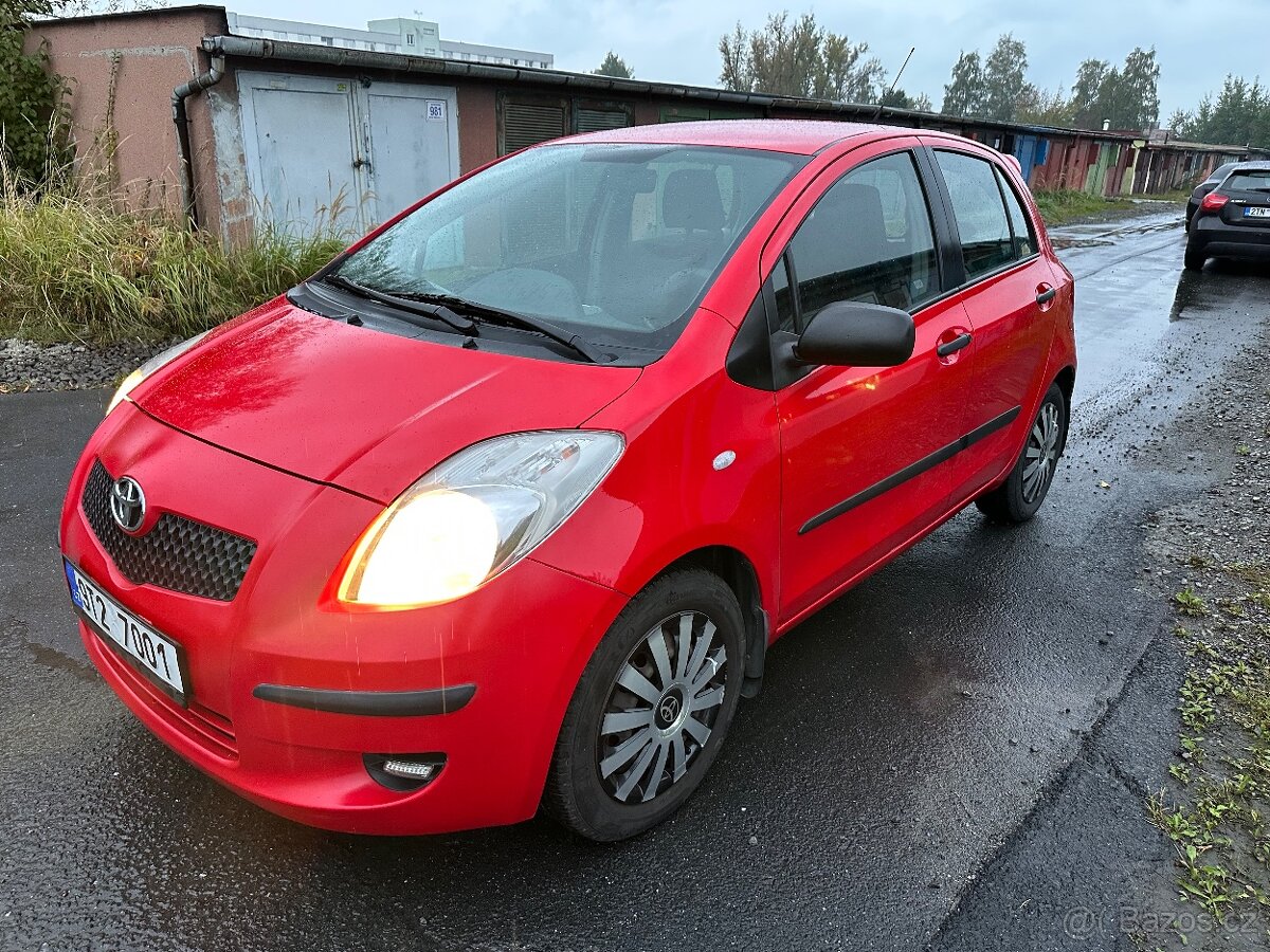 Toyota Yaris, 1,3 Benzin, KLIMATIZACE, CZ původ