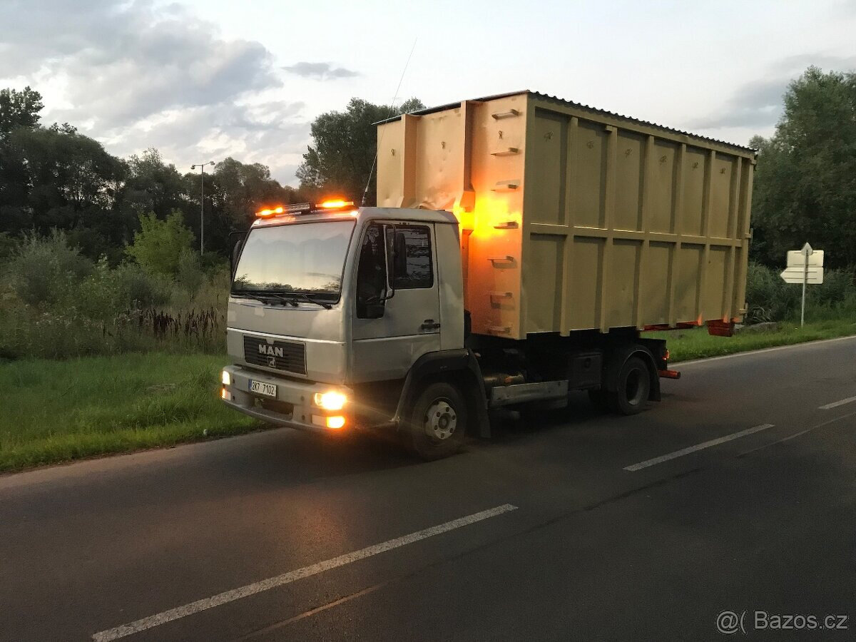 Mobilni kontejner, sklad materialu, garaz na veterana ...