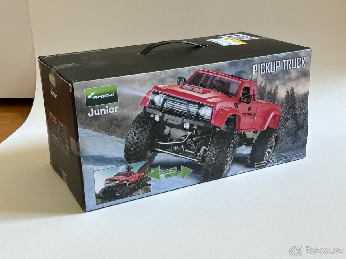 RC auto (kola/pásy, bluetooth kamera)