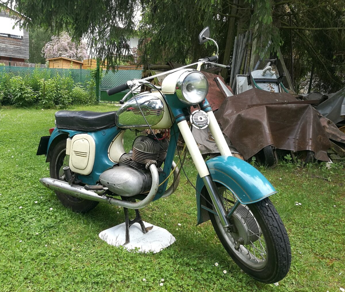 Jawa 350/354 kývačka