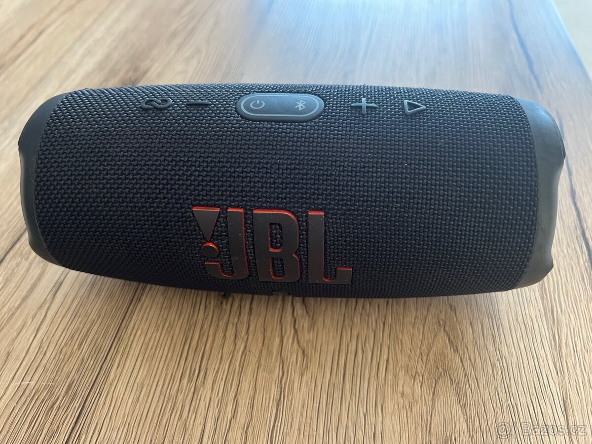 Bluetooth reproduktor JBL Charge 5