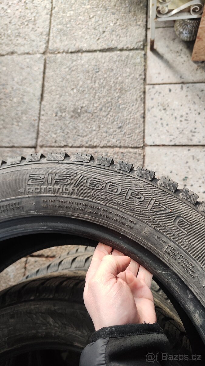 215/60R17C 4x zimní Nokian Snowproof C