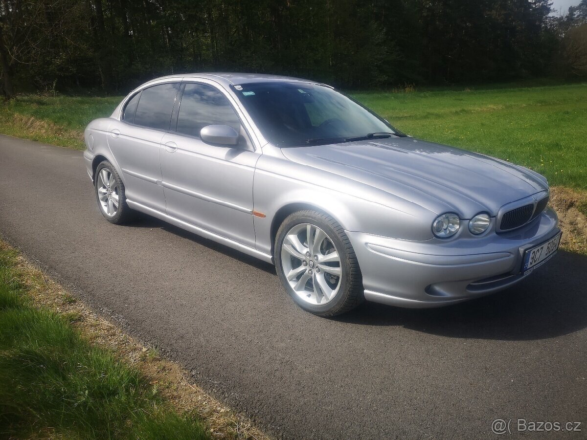 Jaguar X type 2.5 4x4 136k super stav